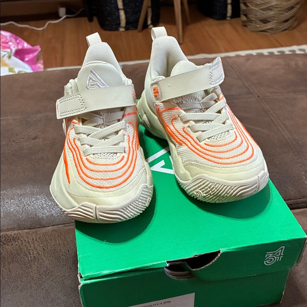 Kids Nike Giannis Sneakers